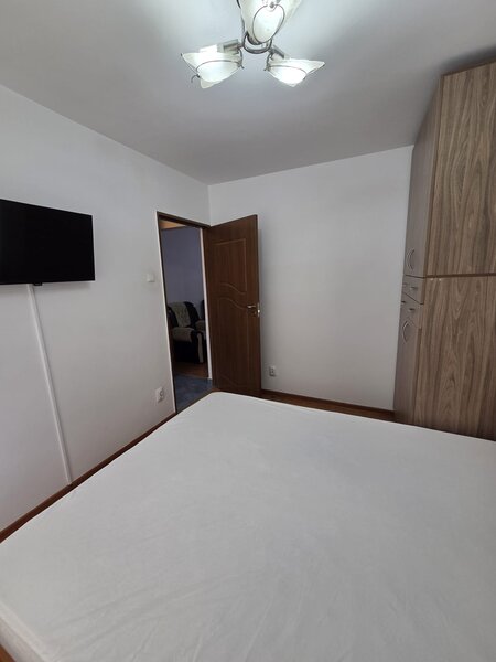 Piata Resita, ideal activitate profesionala, inchiriere apartament 2 camere