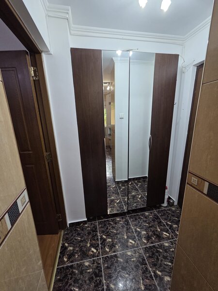 Piata Resita, ideal activitate profesionala, inchiriere apartament 2 camere