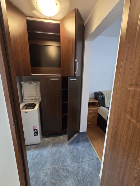 Piata Resita, ideal activitate profesionala, inchiriere apartament 2 camere